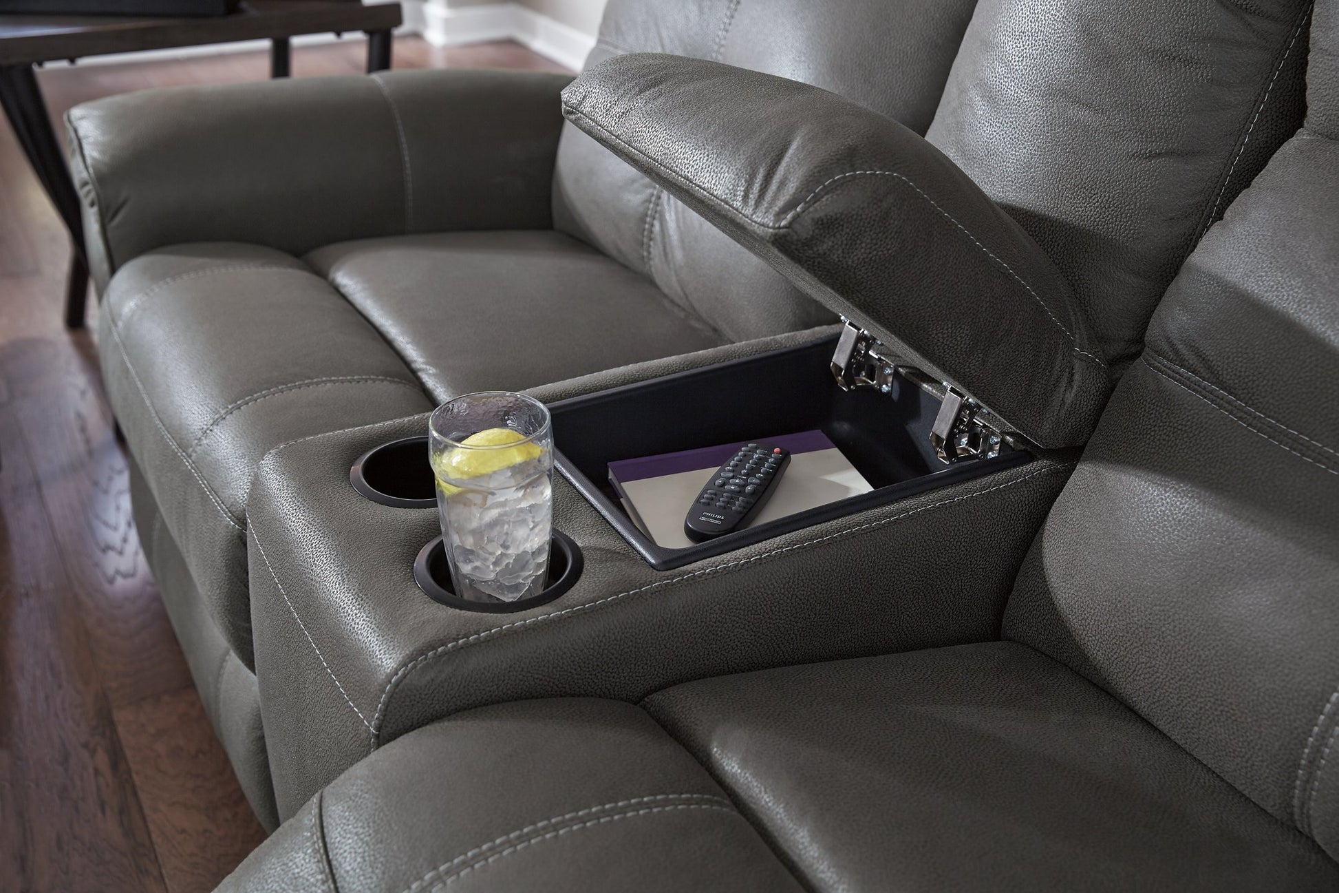 Jesolo Reclining Loveseat with Console - Pull Up A Couch