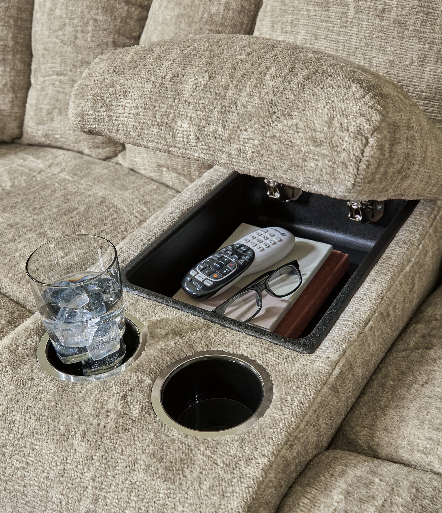 Hindmarsh Power Reclining Loveseat with Console - Pull Up A Couch