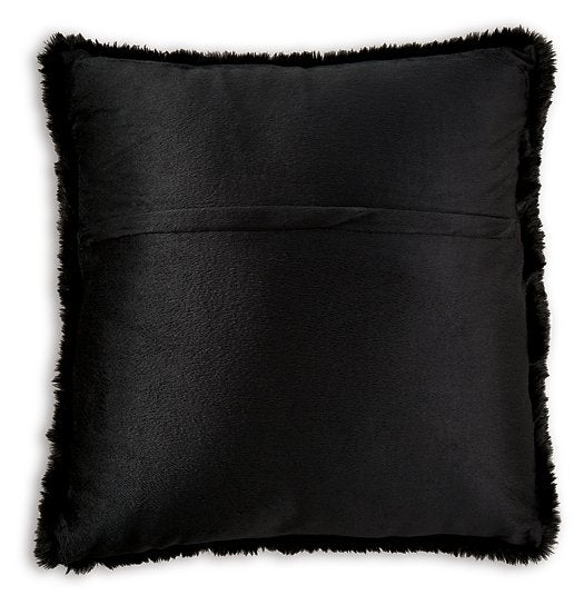 Gariland Pillow - Pull Up A Couch