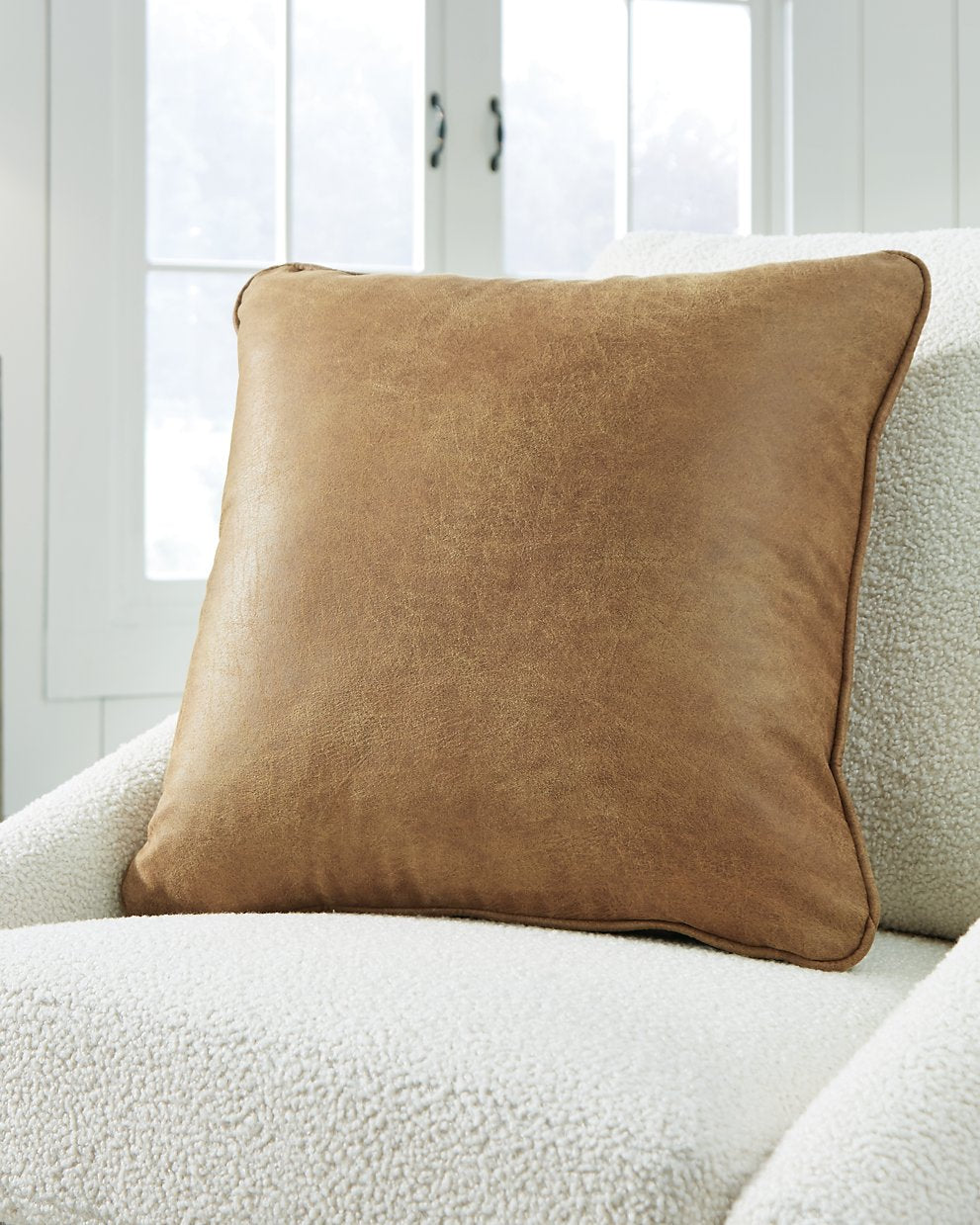 Cortnie Pillow (Set of 4) - Pull Up A Couch