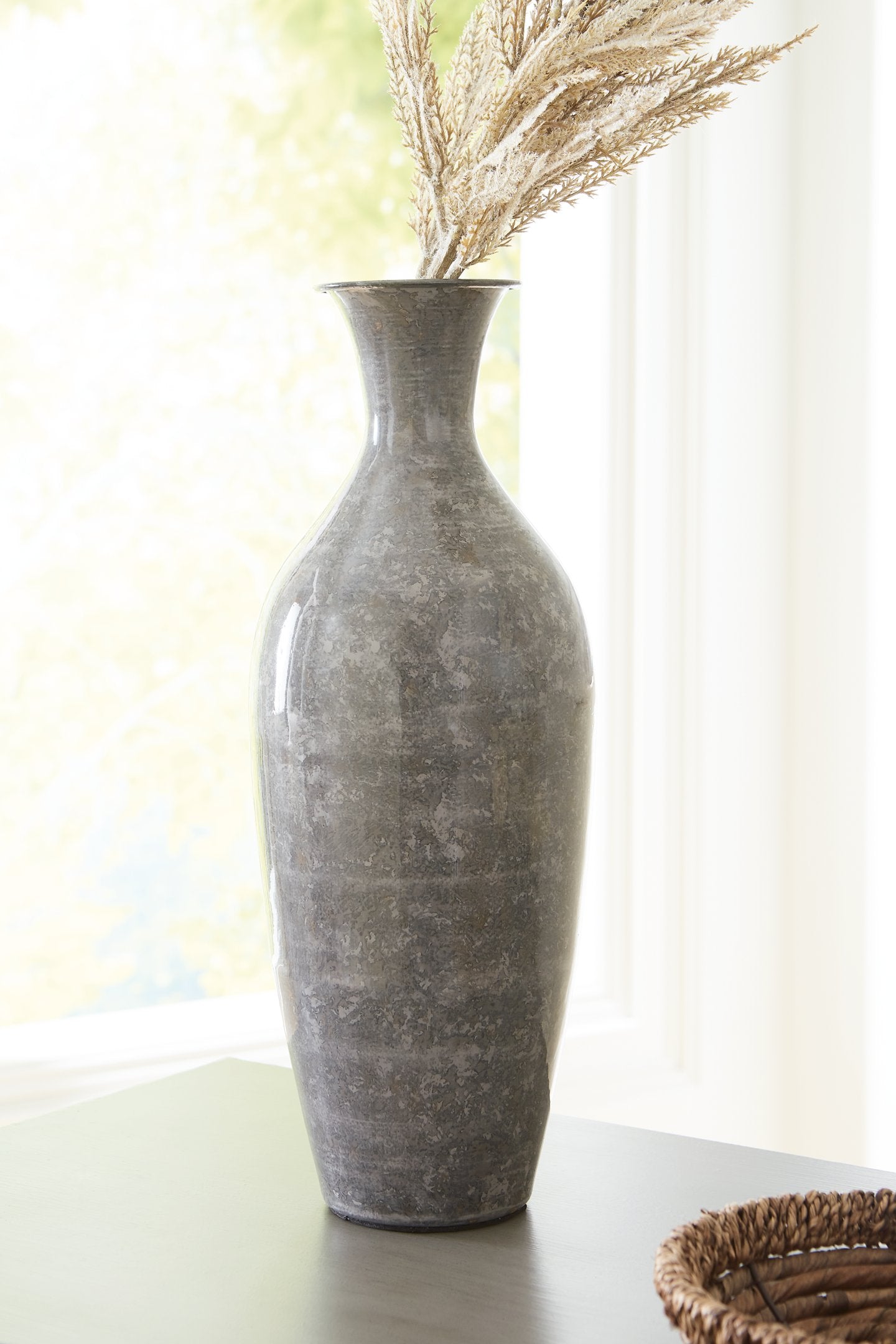 Brockwich Vase - Pull Up A Couch