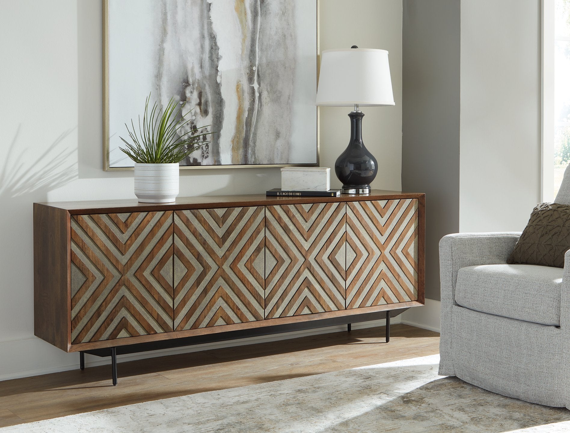 Dreggan Accent Cabinet - Pull Up A Couch