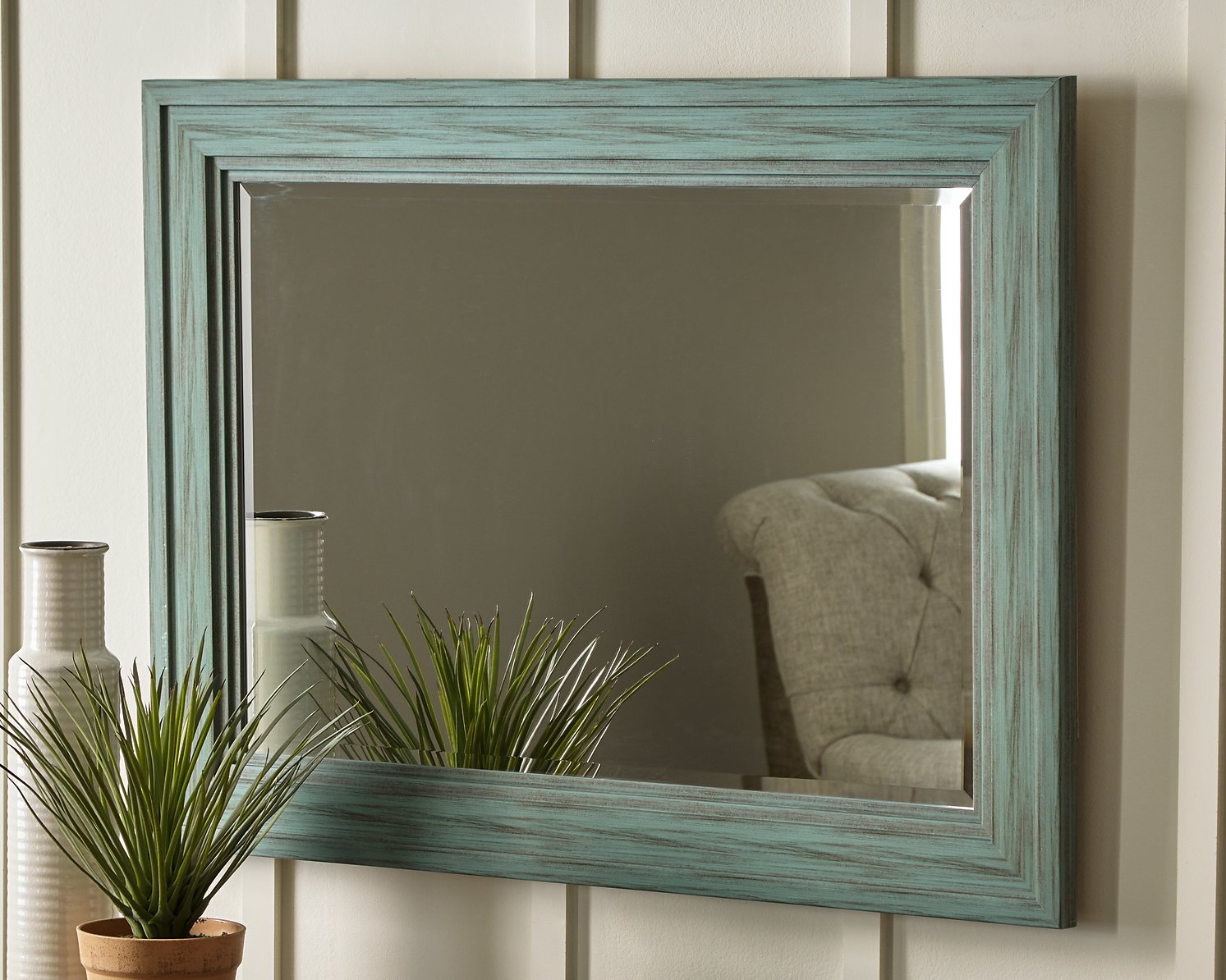 Jacee Accent Mirror - Pull Up A Couch