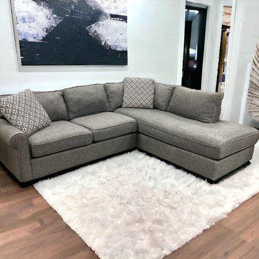 Gray MaxHome 2pc Sectional w/ Bumper Chaise