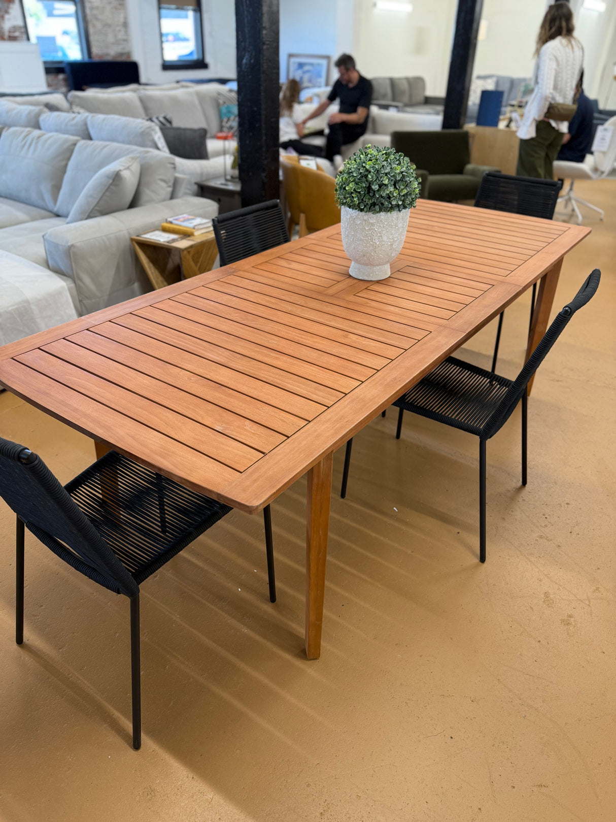 ARTICLE -Marol 76.5" - 95.5" Outdoor Extendable Dining Table - Bronze Teak