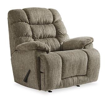 Bridgtrail Recliner - Pull Up A Couch