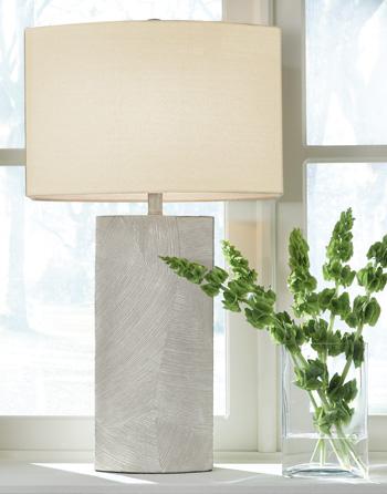 Bradard Table Lamp - Pull Up A Couch