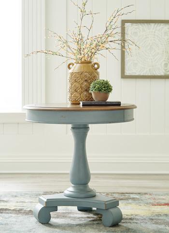 Mirimyn Accent Table - Pull Up A Couch