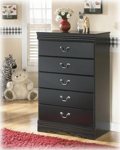 Huey Vineyard Chest of Drawers - Pull Up A Couch