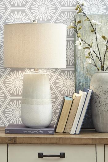 Shavon Table Lamp - Thumbnail 4