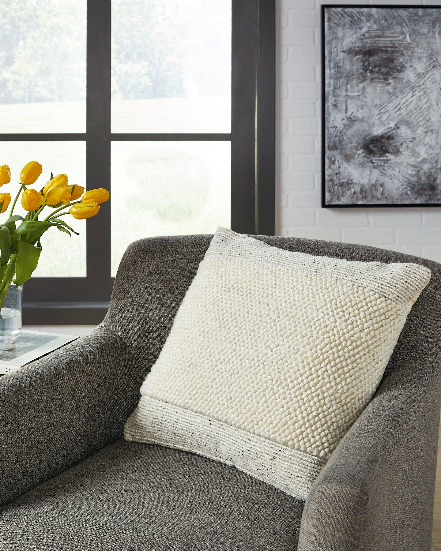 Rowcher Pillow - Thumbnail 3