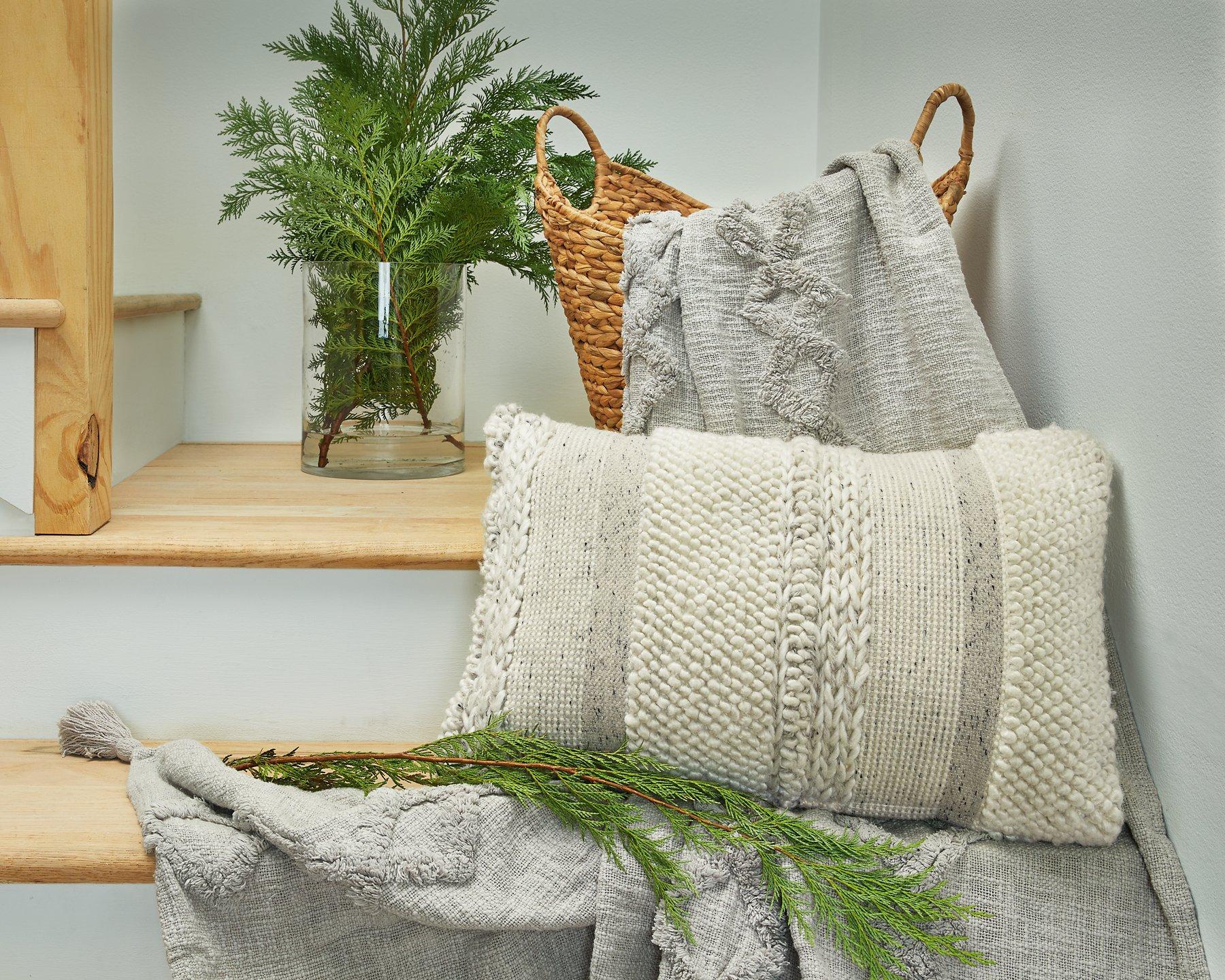 Standon Pillow - Thumbnail 4