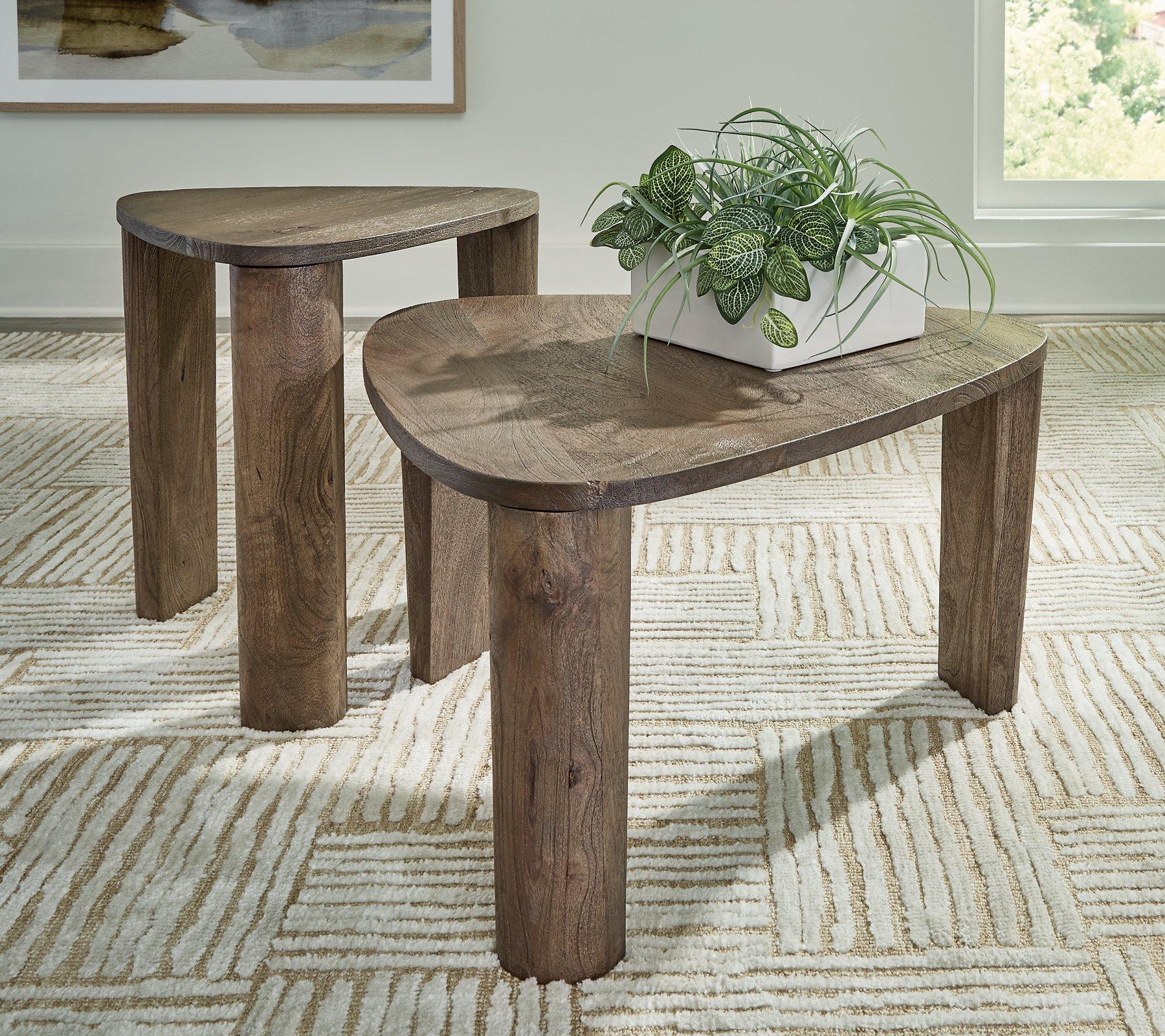 Reidport Accent Coffee Table (Set of 2) - Thumbnail 3