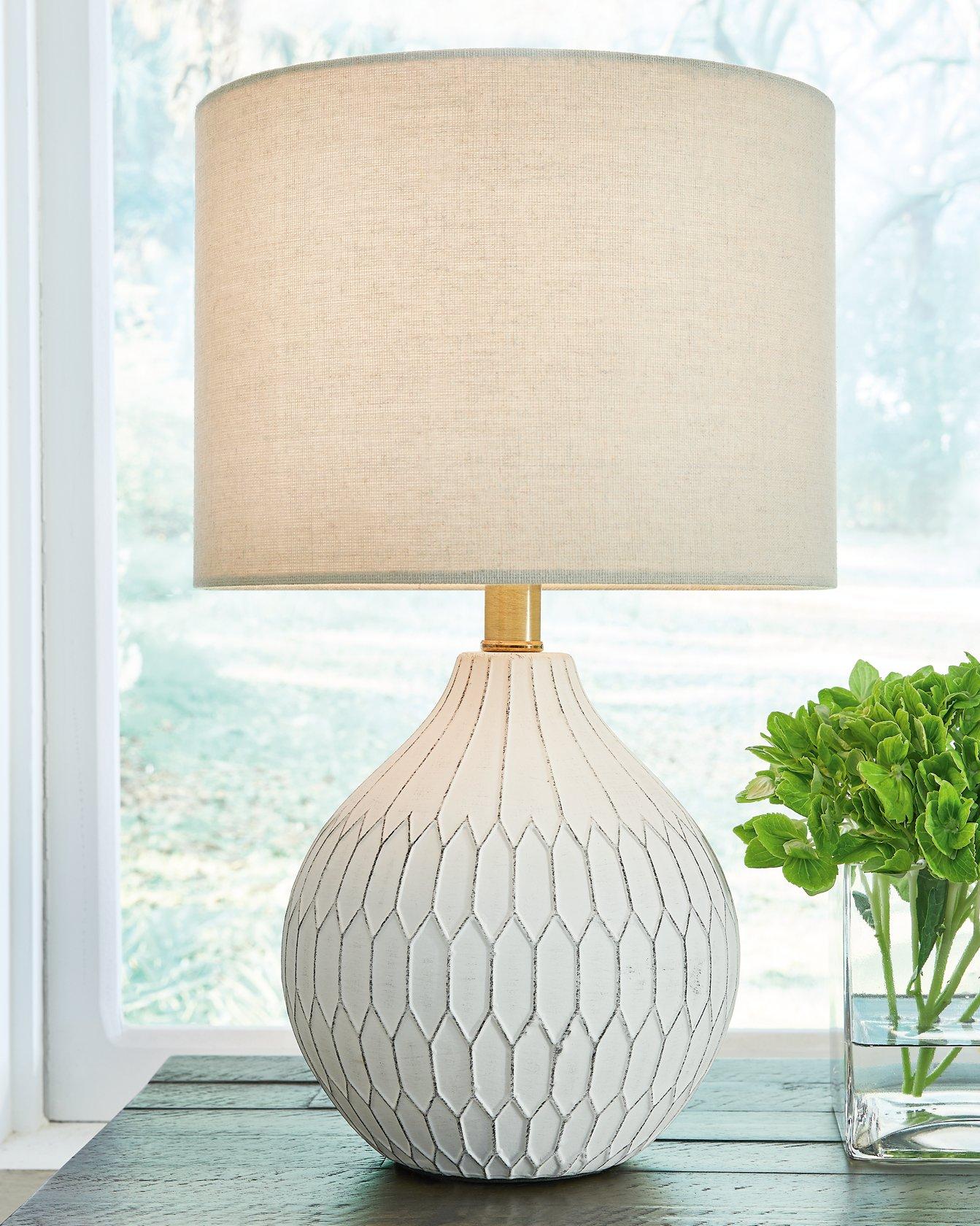 Wardmont Table Lamp - Thumbnail 4