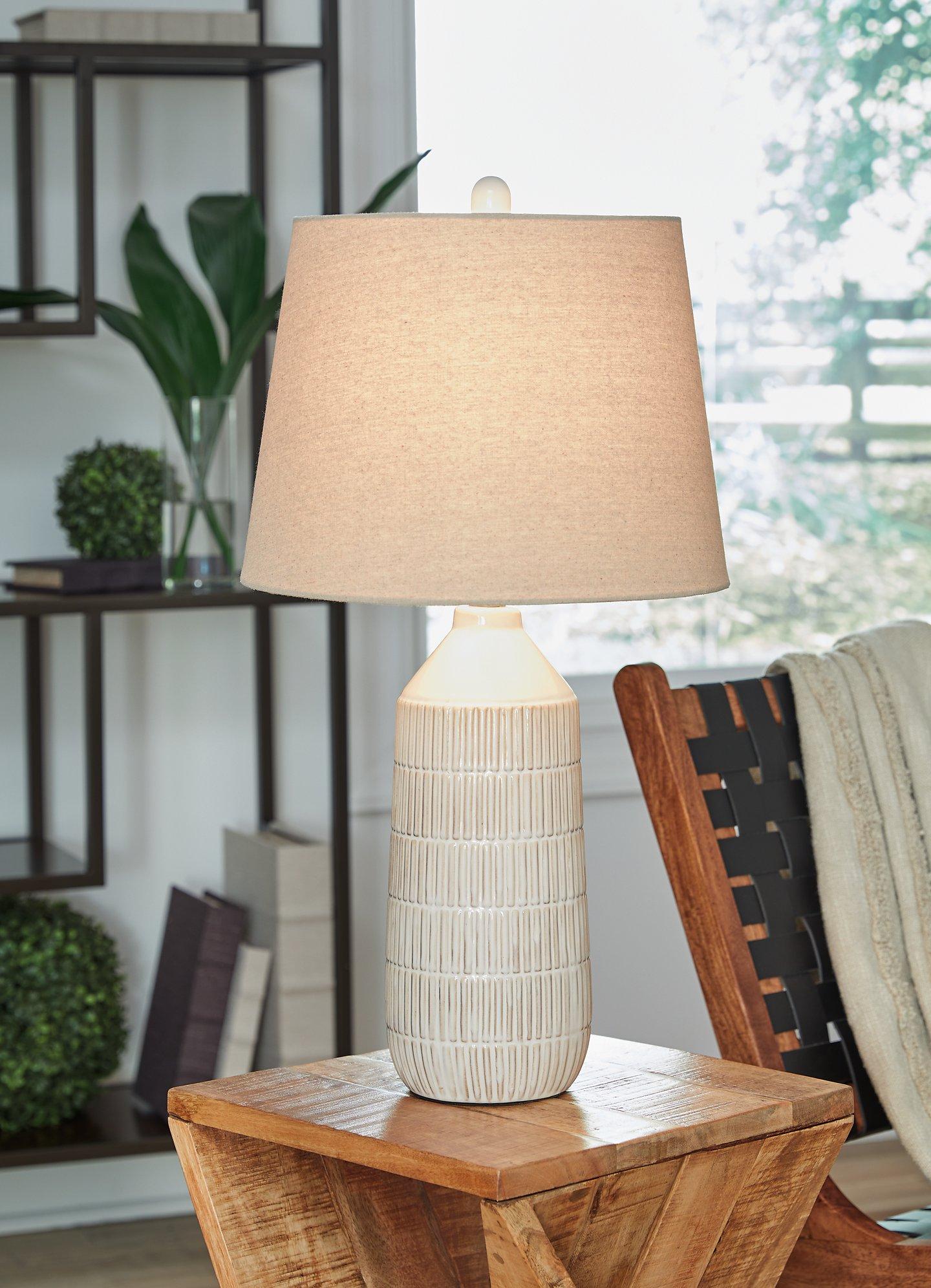 Ashley Furniture Willport Table Lamp - Thumbnail 2