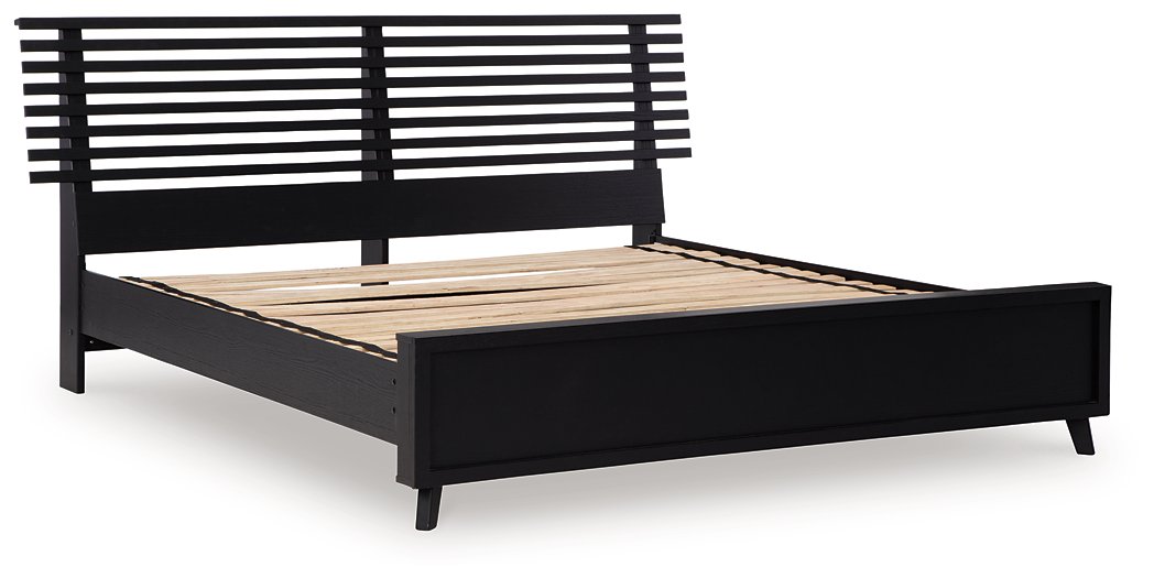 Danziar Slat Bed - Pull Up A Couch