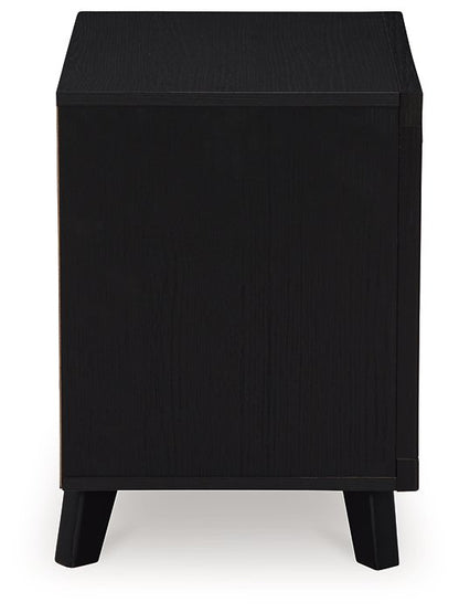 Danziar Nightstand - Pull Up A Couch