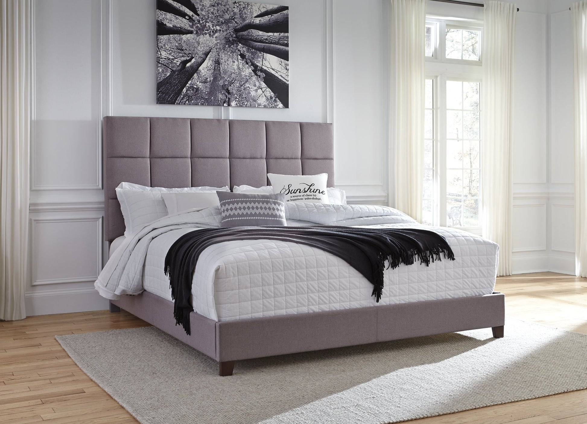 Dolante Upholstered Bed - Pull Up A Couch