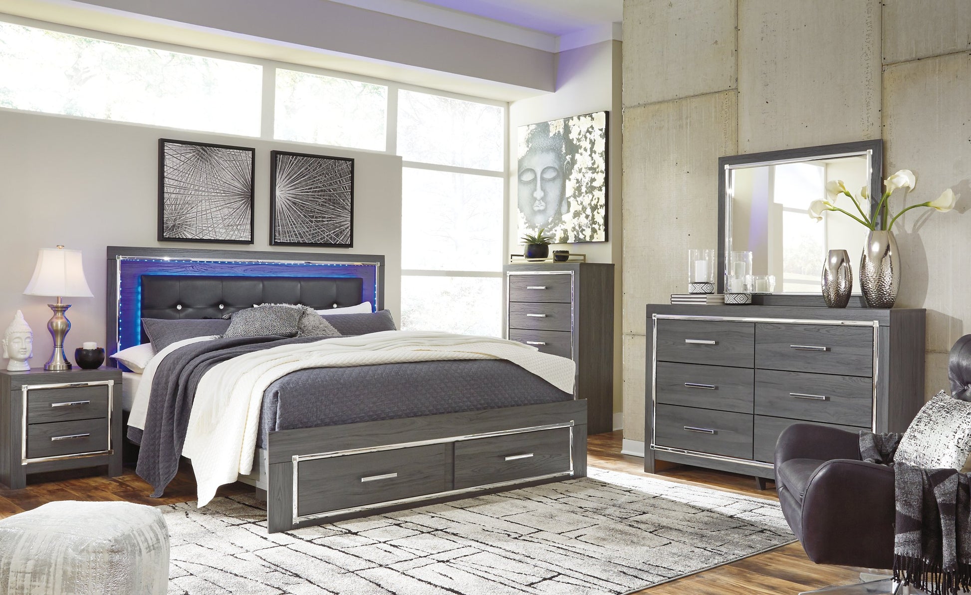 Lodanna Bedroom Set - Pull Up A Couch