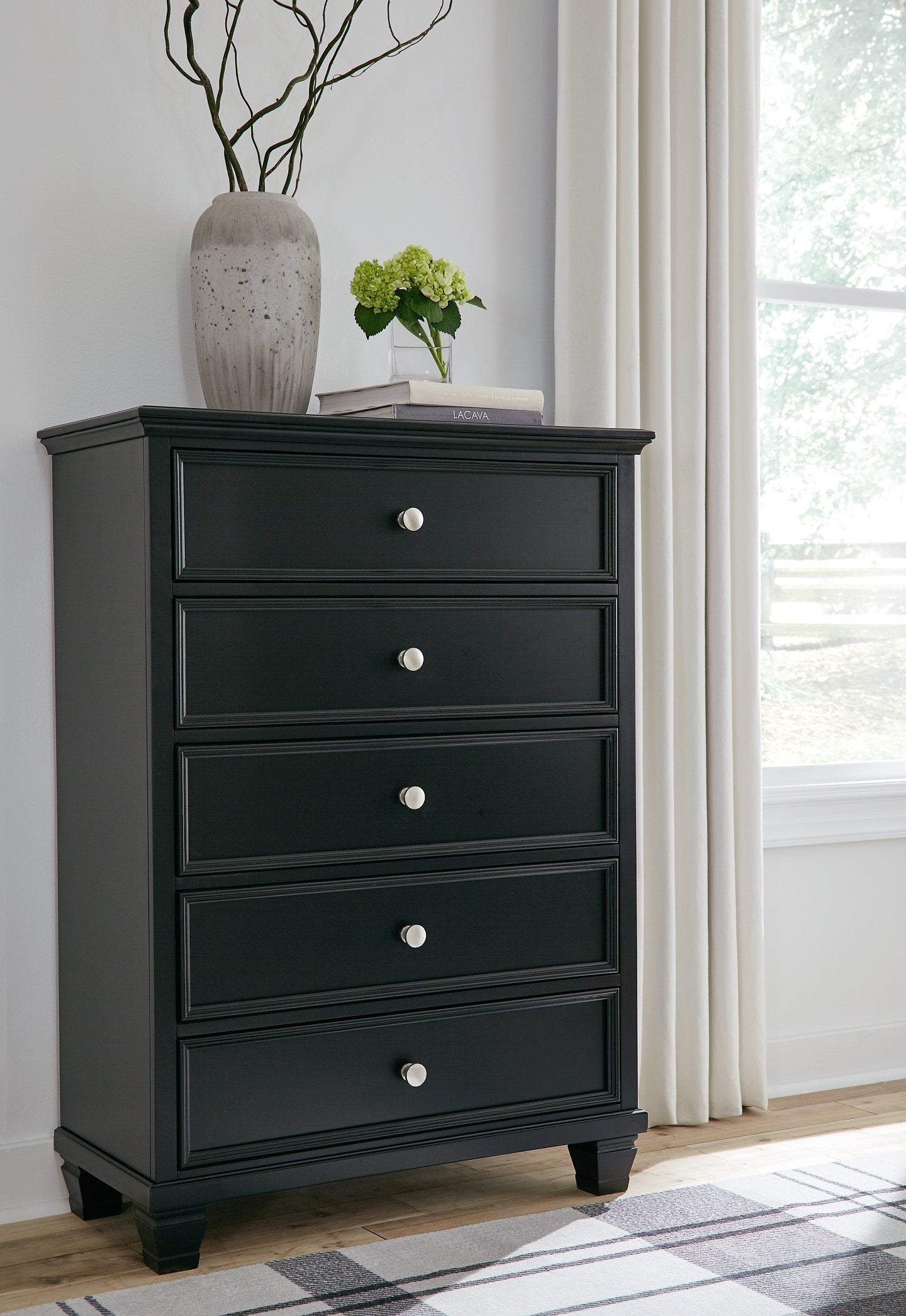 Lanolee Chest of Drawers - Pull Up A Couch