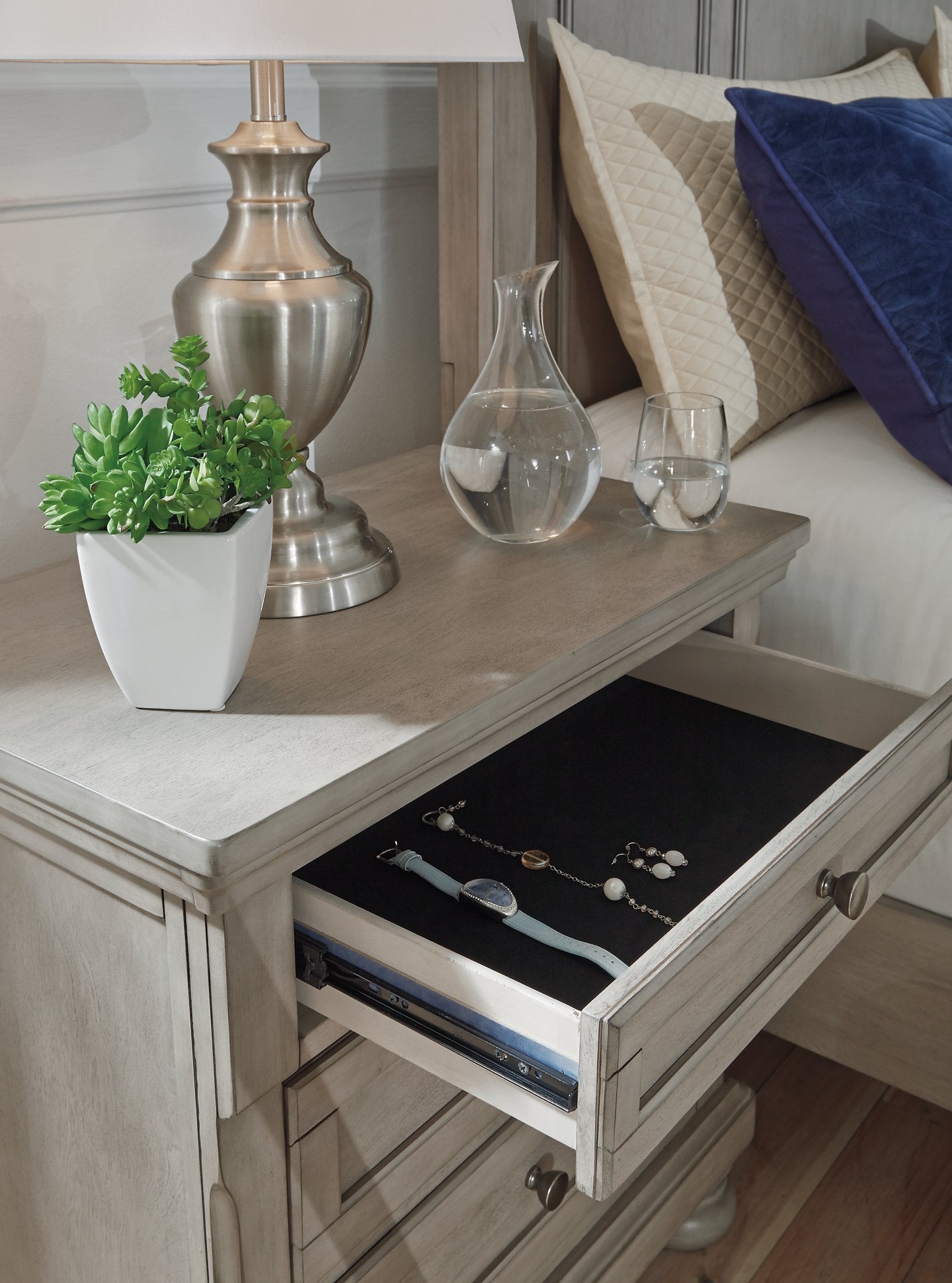 Lettner Nightstand - Pull Up A Couch