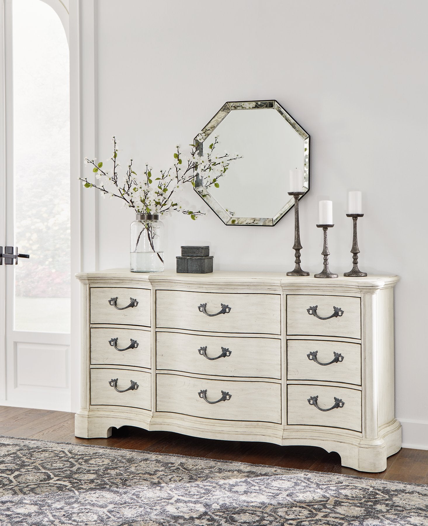 Arlendyne Dresser and Mirror - Pull Up A Couch