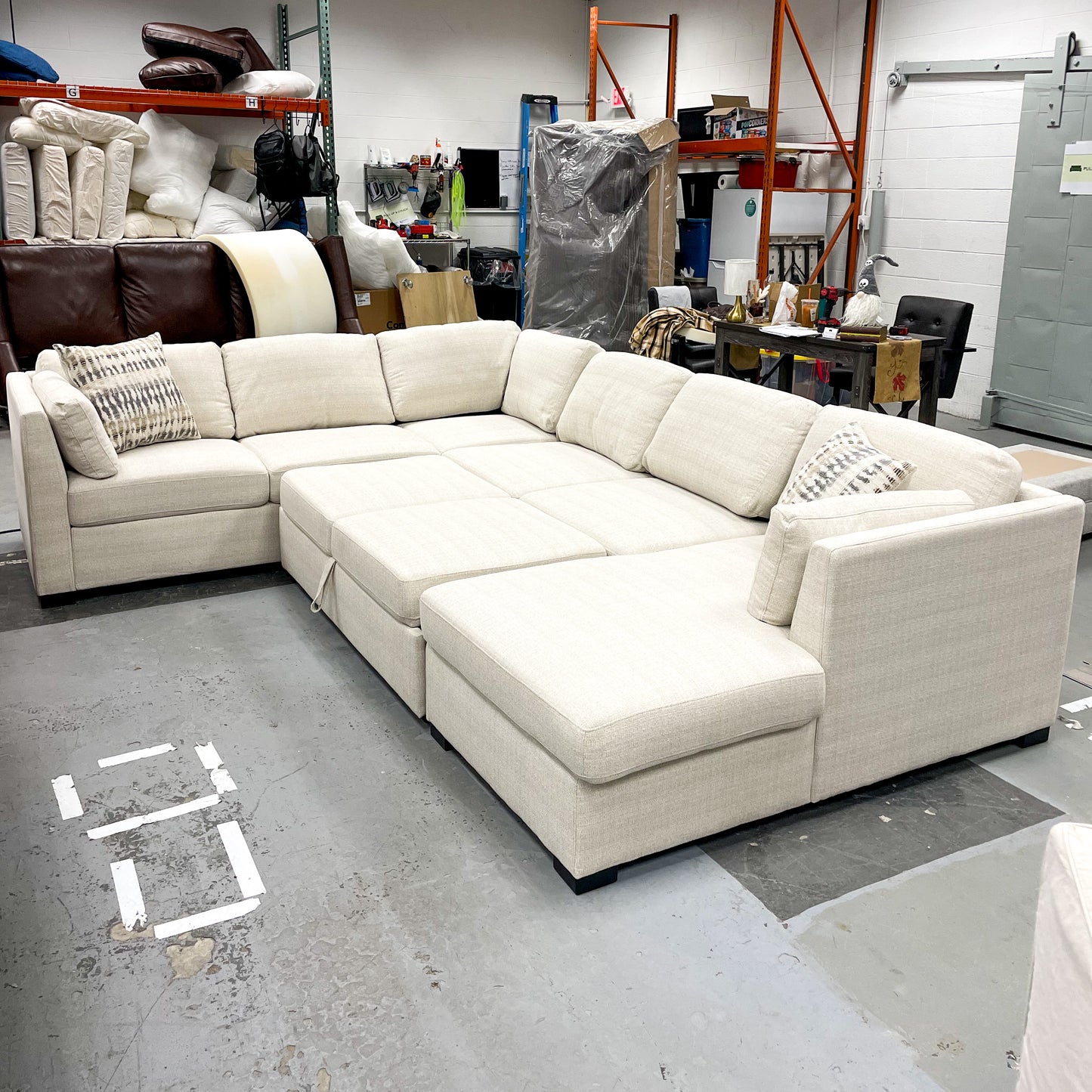 3pc Sleeper Sectional w/Storage Chaise