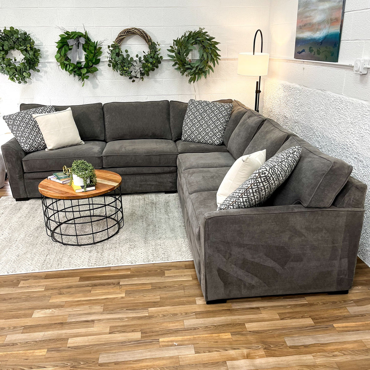 Jonathan Louis 3pc Sectional w/ queen sleeper - Pull Up A Couch