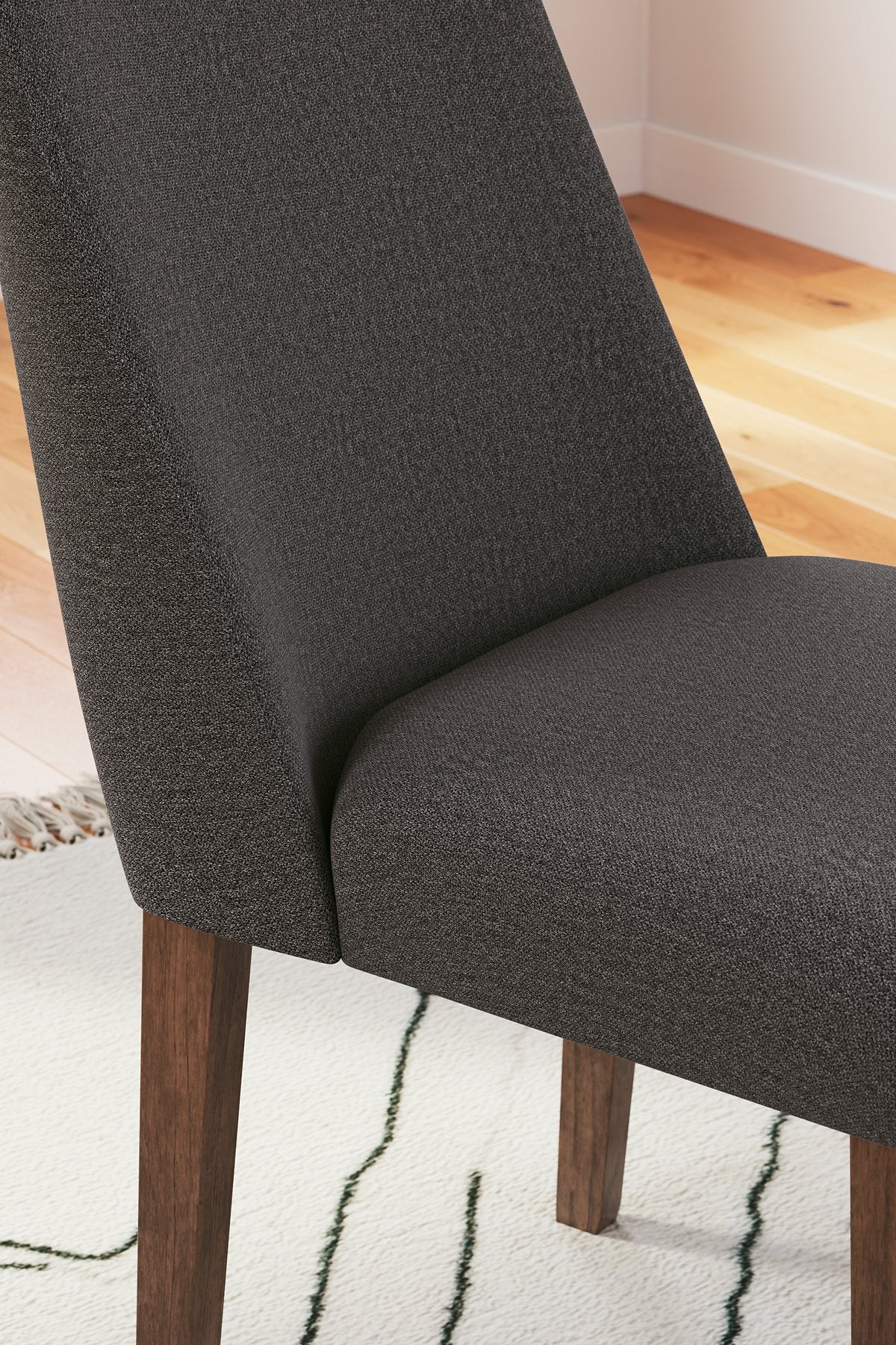 Lyncott Dining Chair - Pull Up A Couch