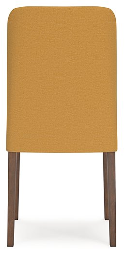 Lyncott Dining Chair - Pull Up A Couch