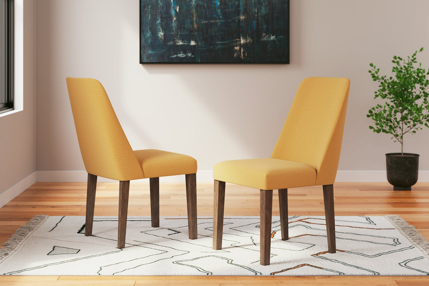 Lyncott Dining Chair - Pull Up A Couch