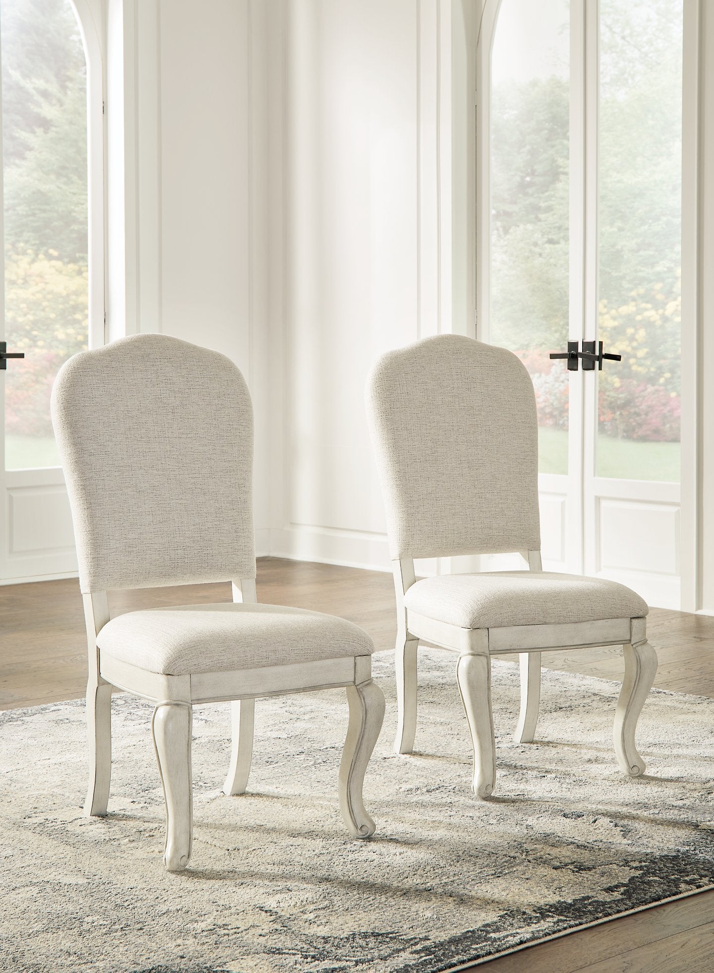 Arlendyne Dining Room Set - Pull Up A Couch