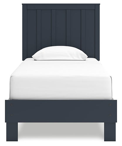 Simmenfort Bed