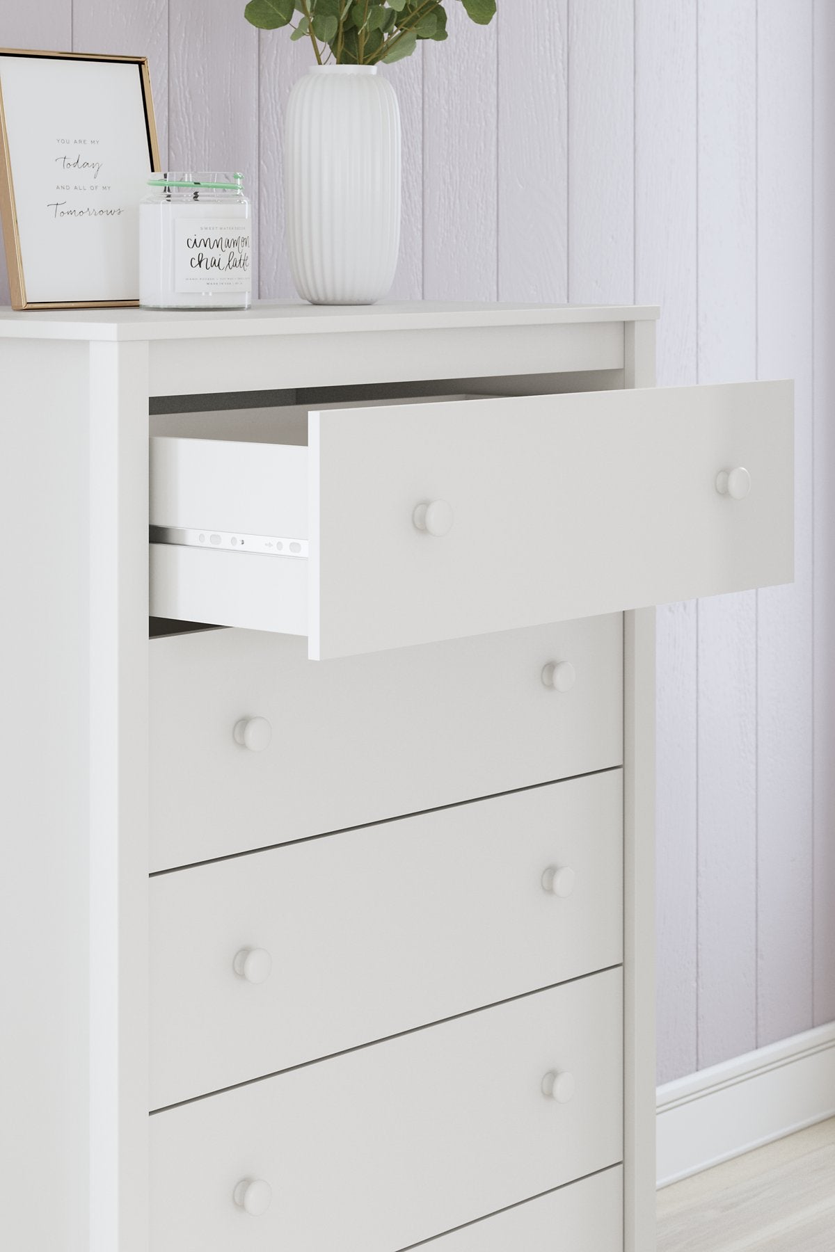 Hallityn Chest of Drawers - Pull Up A Couch