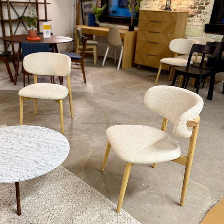 MCM 21.5" Dining Chair (White Oak/Camelia Ivory) - Pull Up A Couch