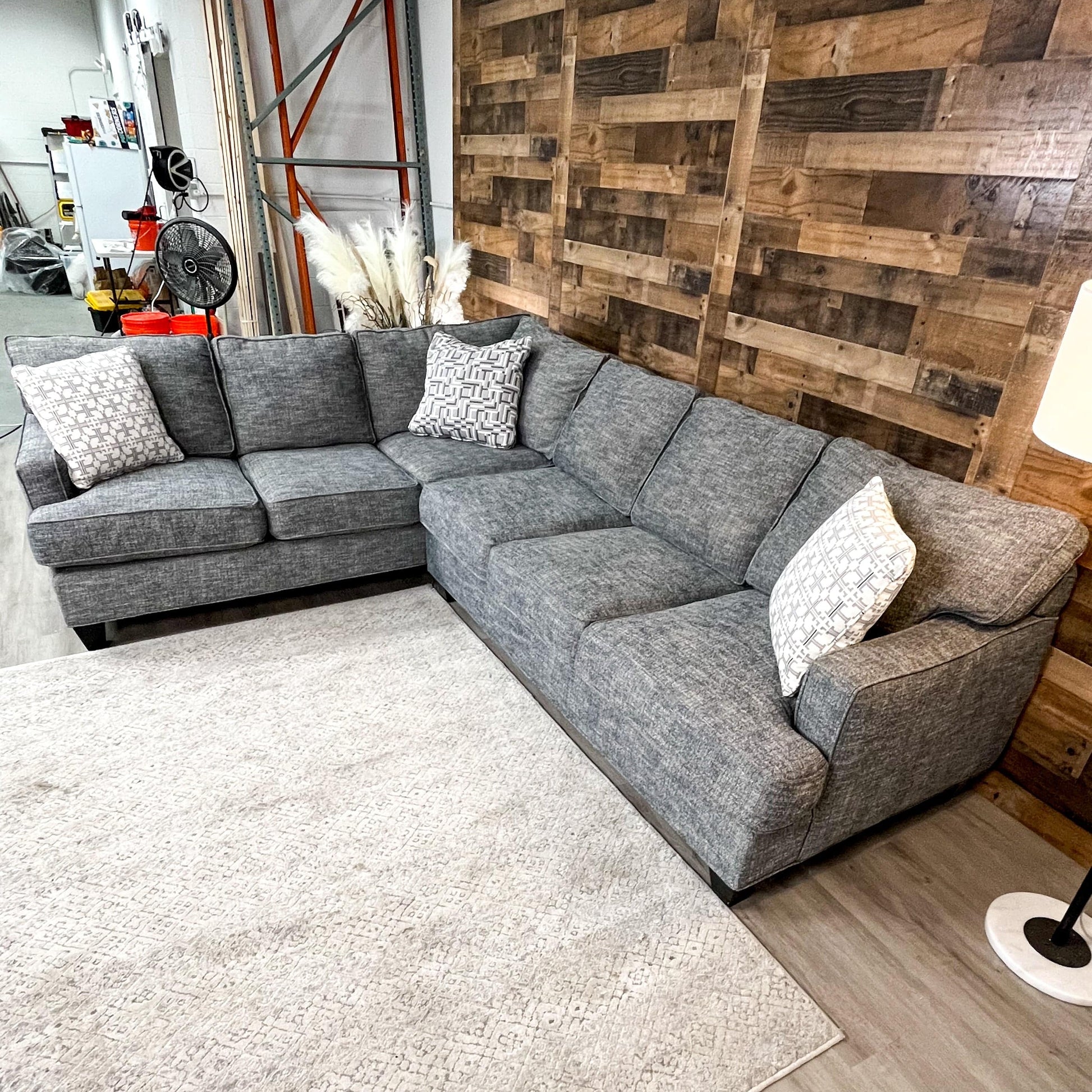 Craftmaster 2pc Sectional - Pull Up A Couch