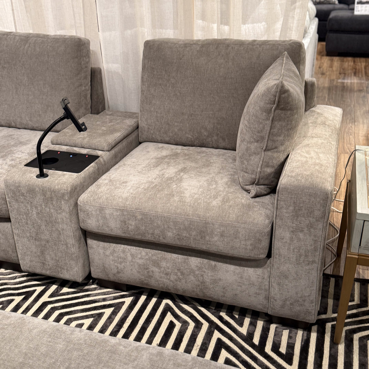 LoungeCraft Corner Sectional (5pc)