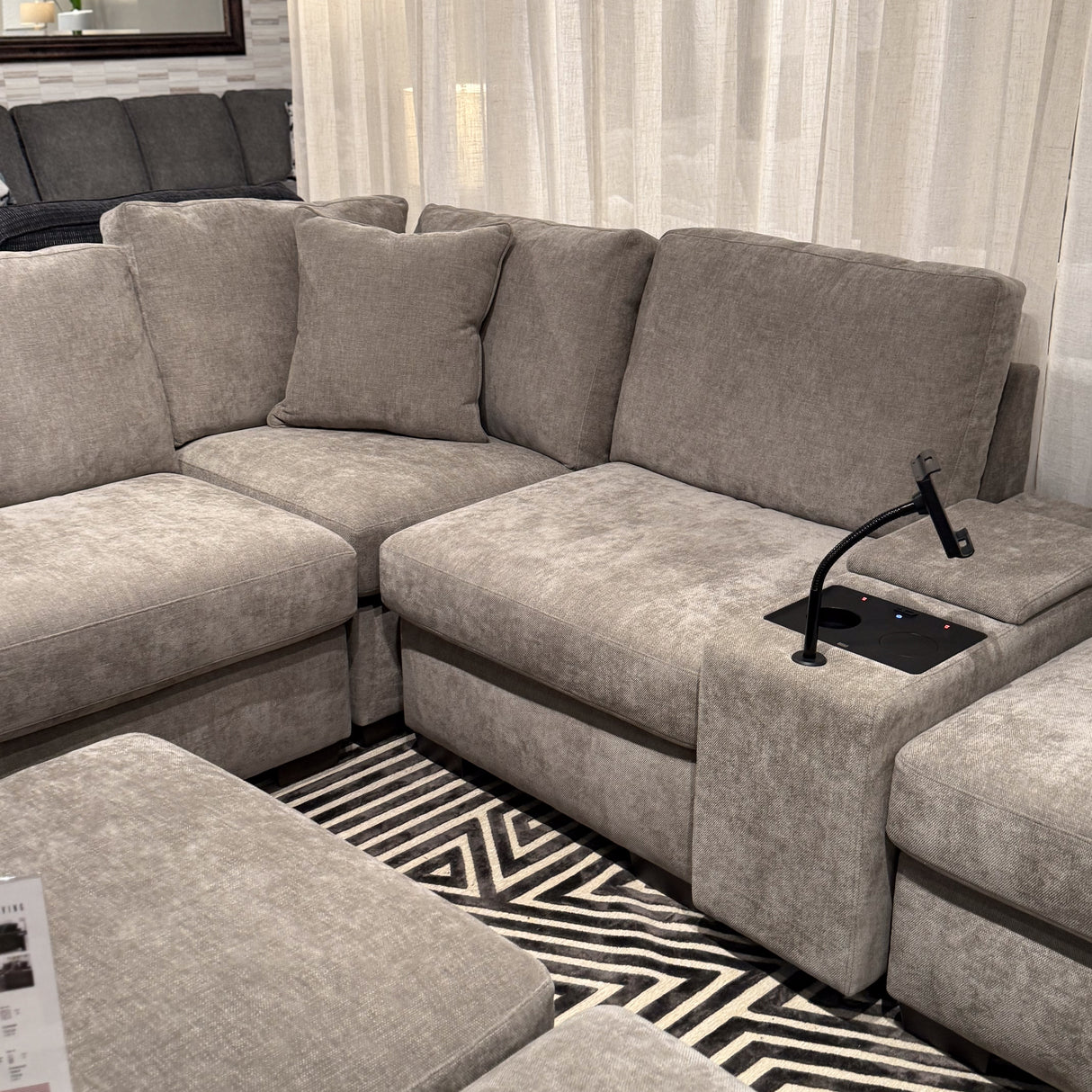 LoungeCraft Corner Sectional (5pc)