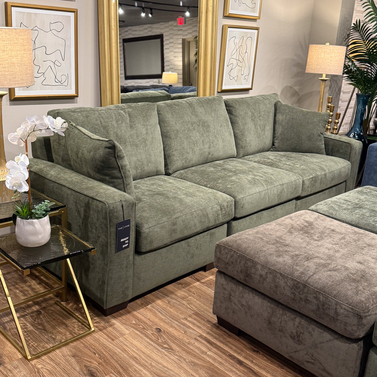 LoungeCraft Corner Sectional (5pc)