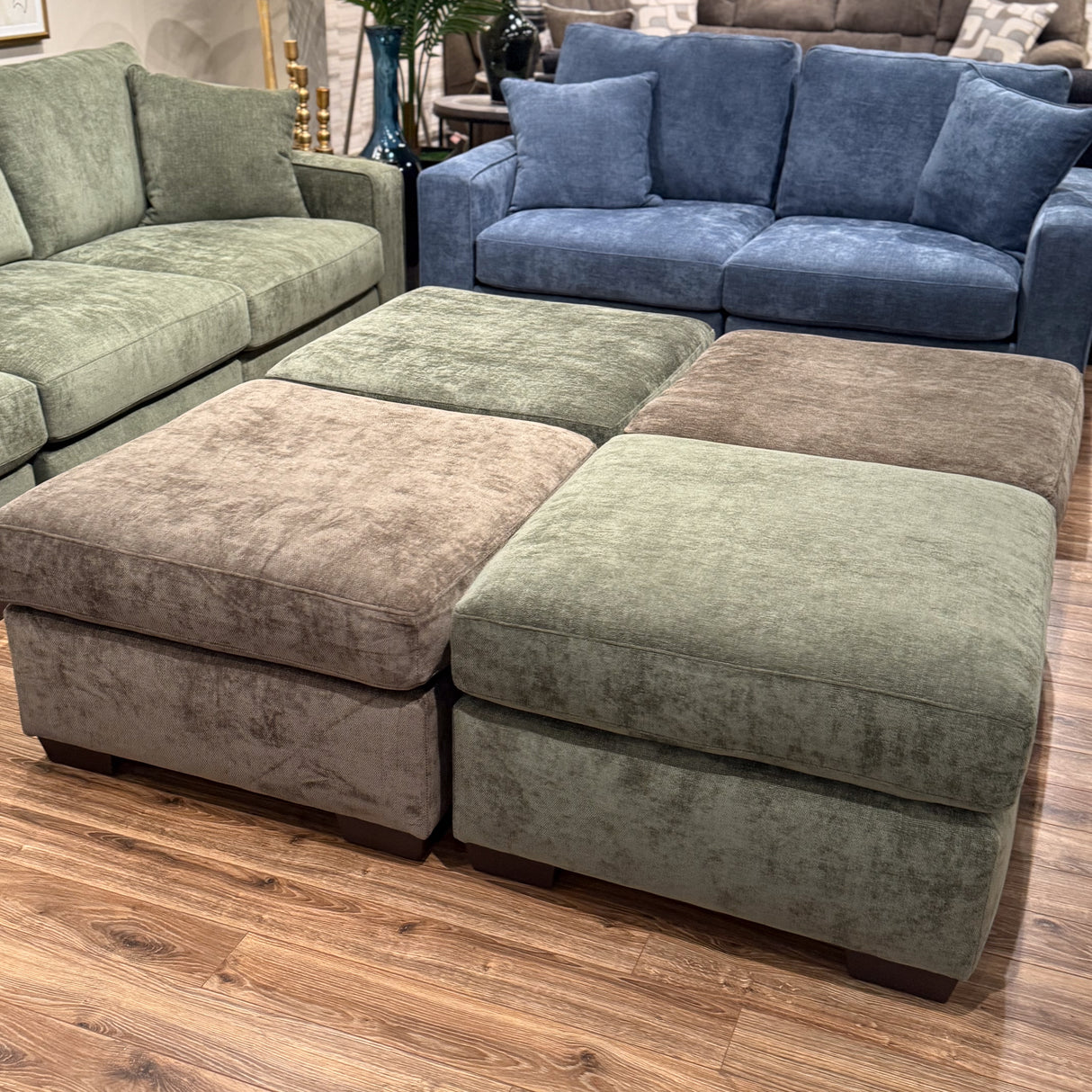 LoungeCraft Corner Sectional (5pc)