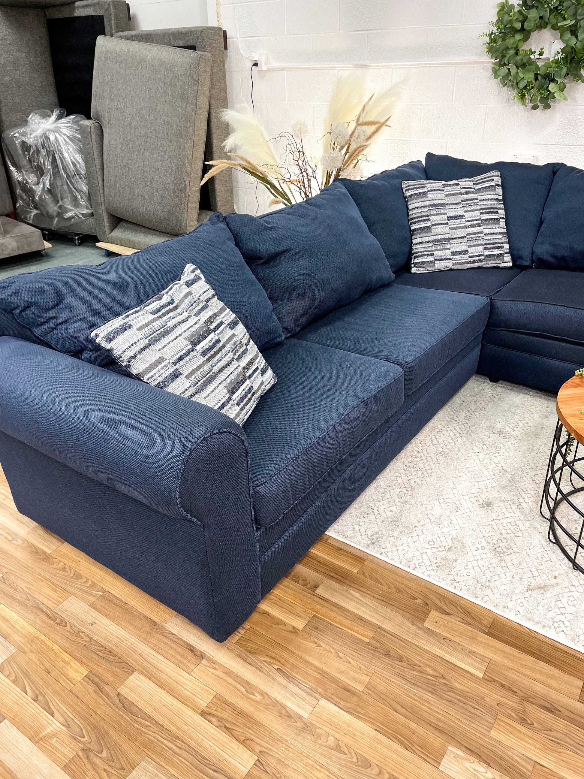 Bob's Furniture Nova 4pc Sectional with Chaise (6 months old) - Pull Up A Couch