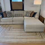 Sequoia Sectional w/ Chaise (3pc + Ottoman)