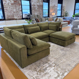 Serenity Cloud Sectional w/Storage Ottoman (5pc)