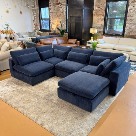 Serenity Cloud Sectional w/Storage Ottoman (5pc)