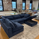 Serenity Cloud Sectional w/Storage Ottoman (5pc)