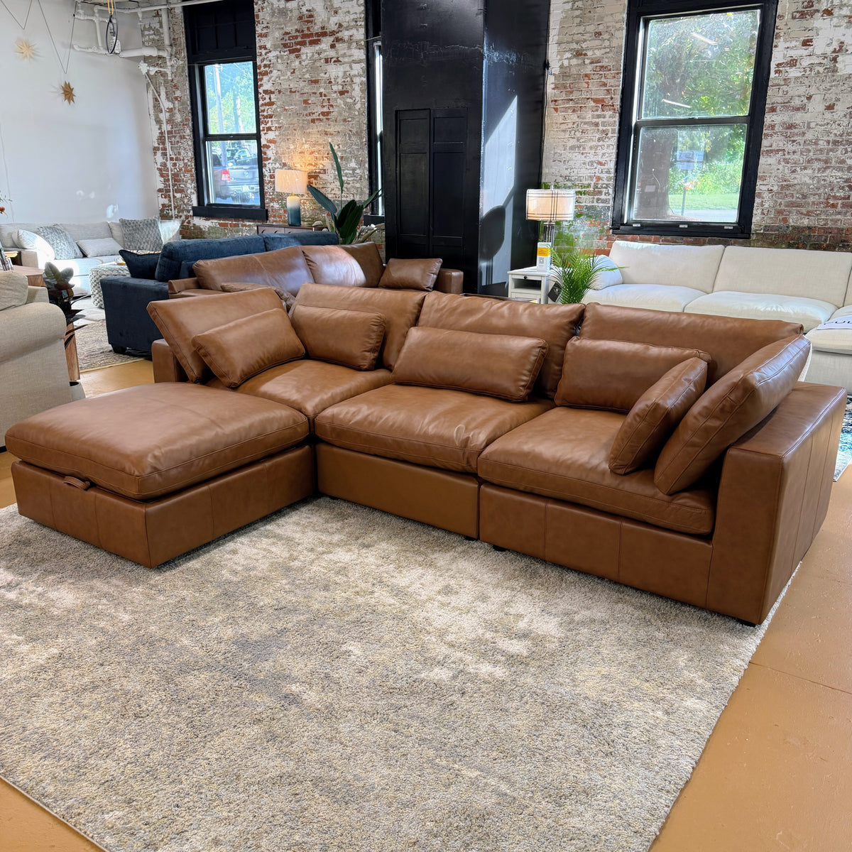Serenity Reserve Sectional w/ Ottoman (4pc)