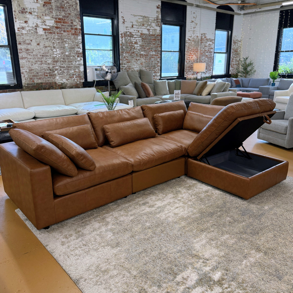 Serenity Reserve Sectional w/ Ottoman (4pc)