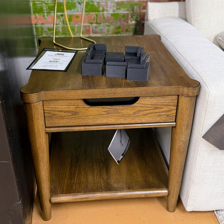 Roanhowe End Table (CLEARANCE) - Pull Up A Couch