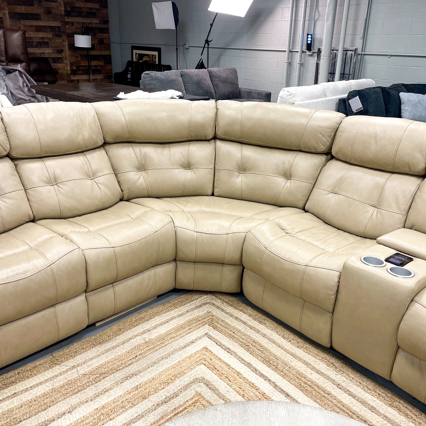 Beige 3pc Leather Sectional w/Heating Massage Recliners