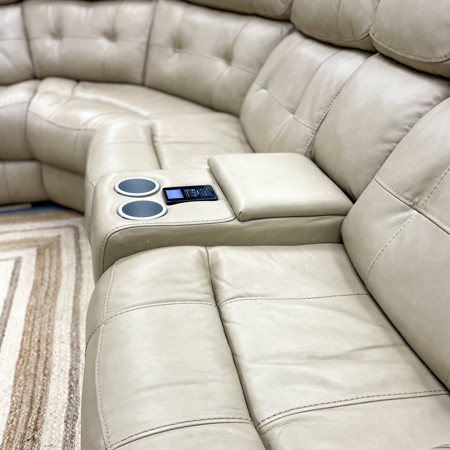 Beige 3pc Leather Sectional w/Heating Massage Recliners